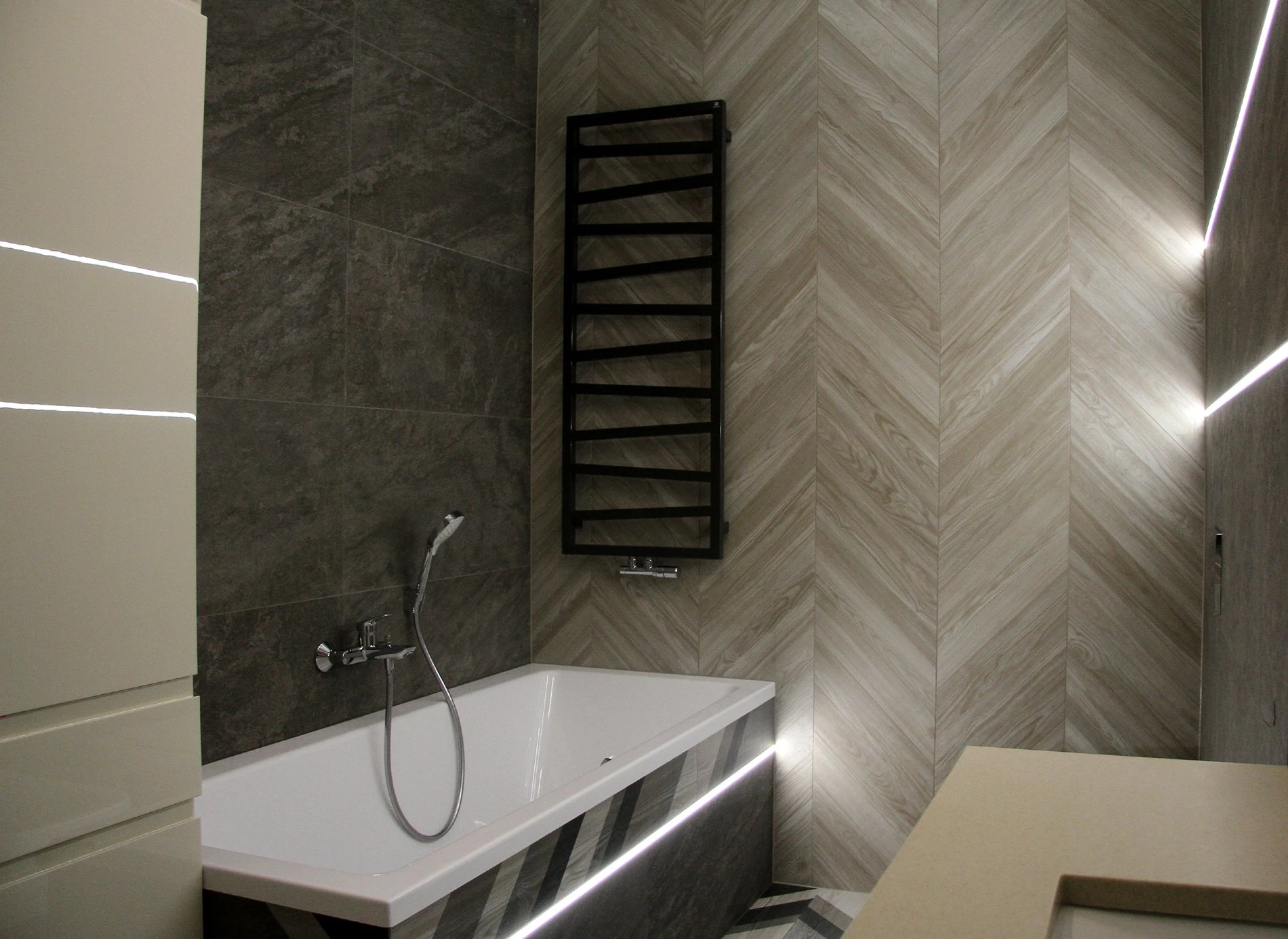 Zoom na pracownie_Aleksandra_Guzera_Bialek